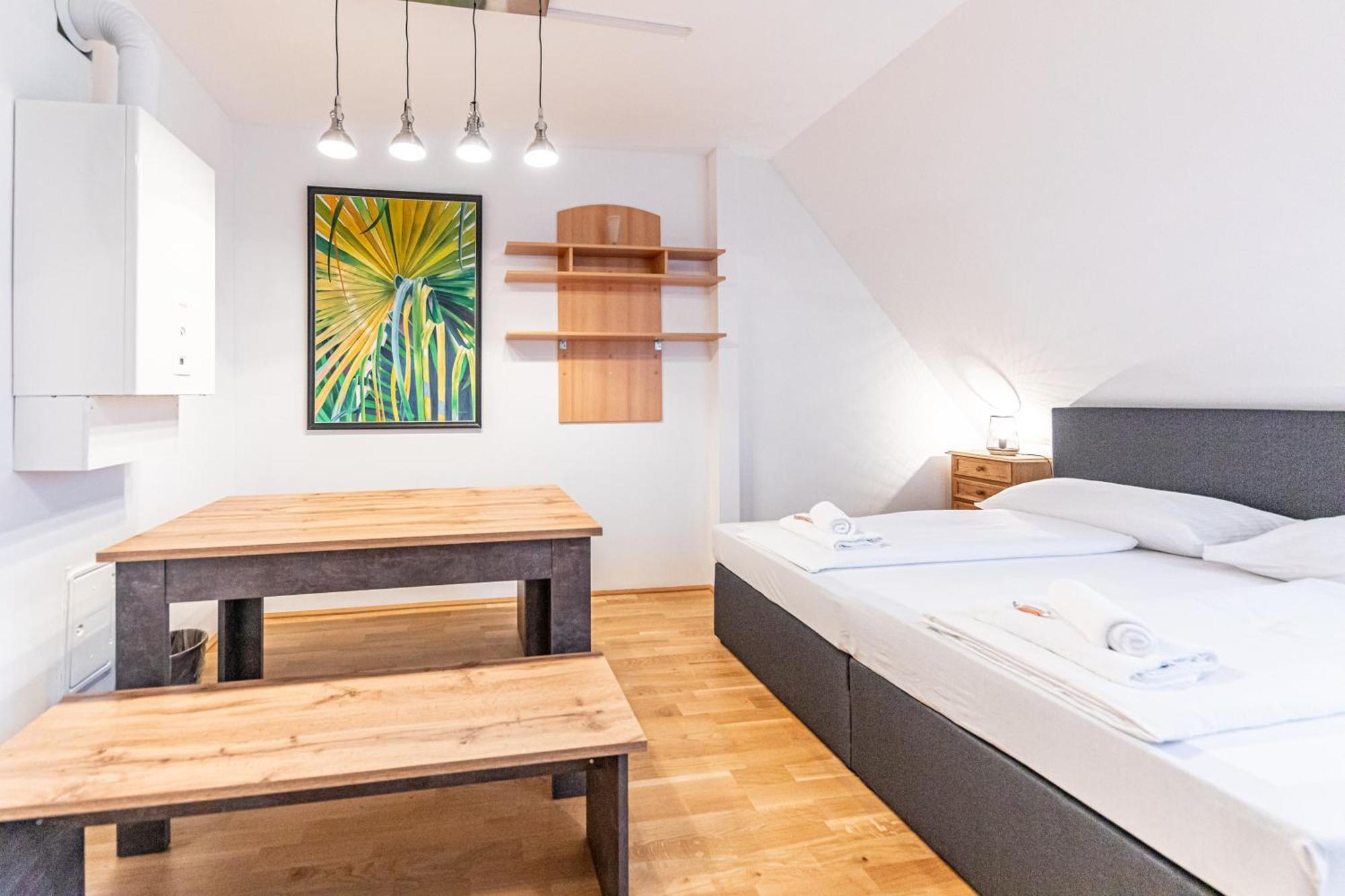Penthouse Suites By Jr City Apartments Vienna Exterior photo