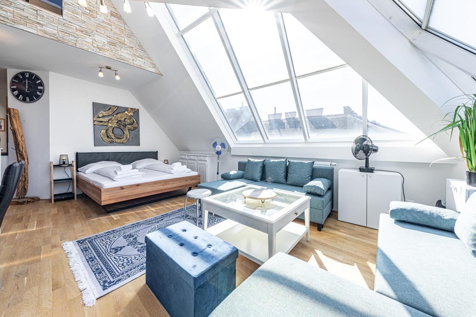 Penthouse Suites By Jr City Apartments Vienna Room photo