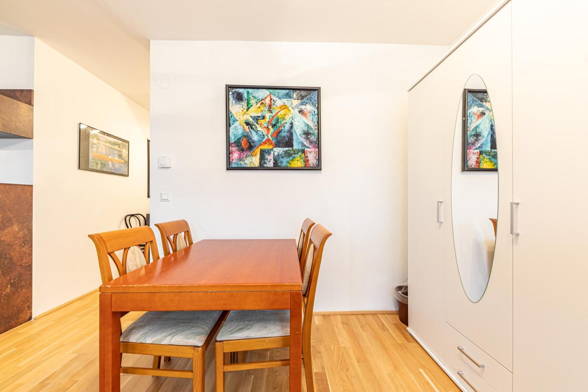 Penthouse Suites By Jr City Apartments Vienna Room photo