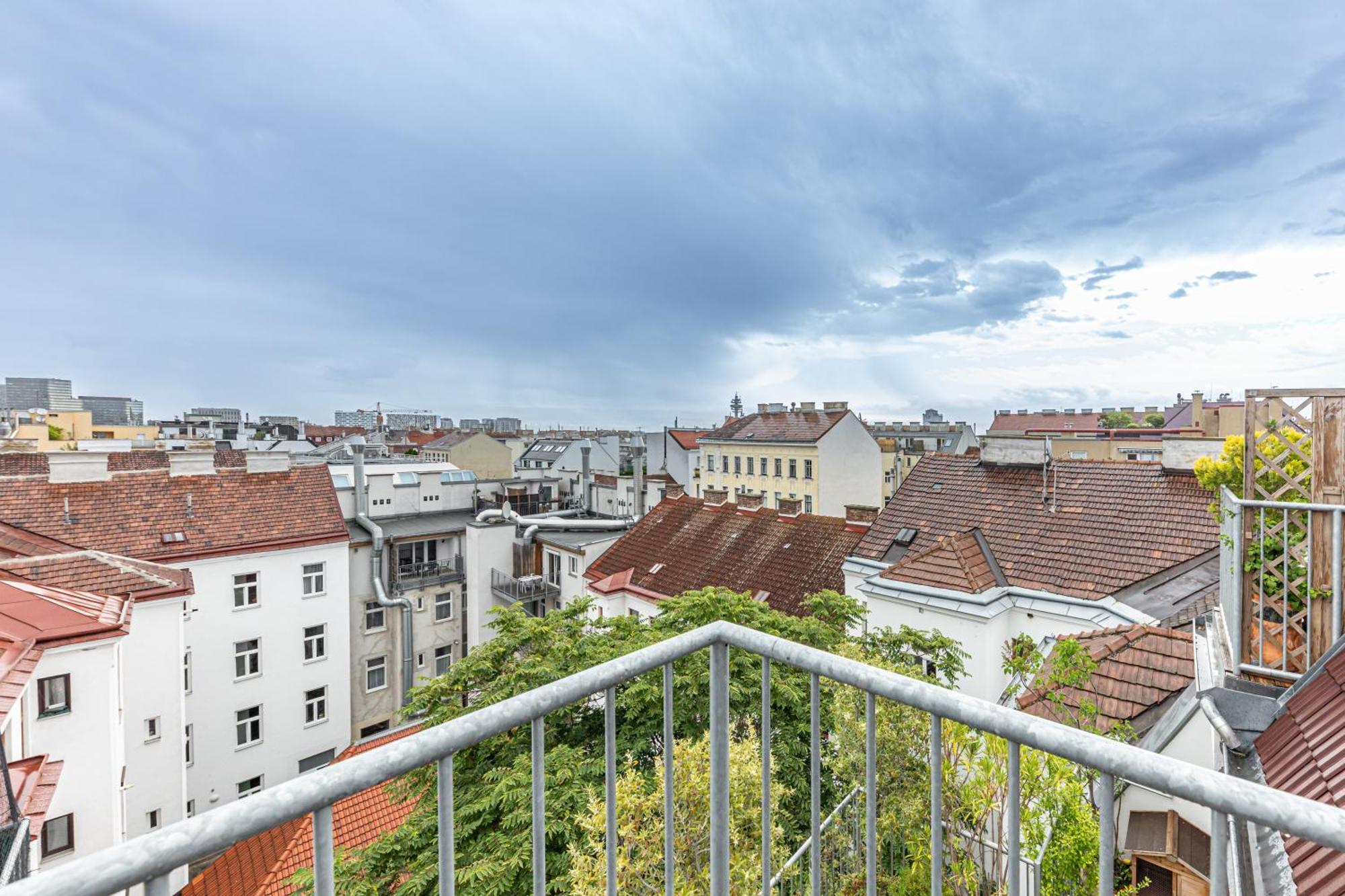 Penthouse Suites By Jr City Apartments Vienna Exterior photo