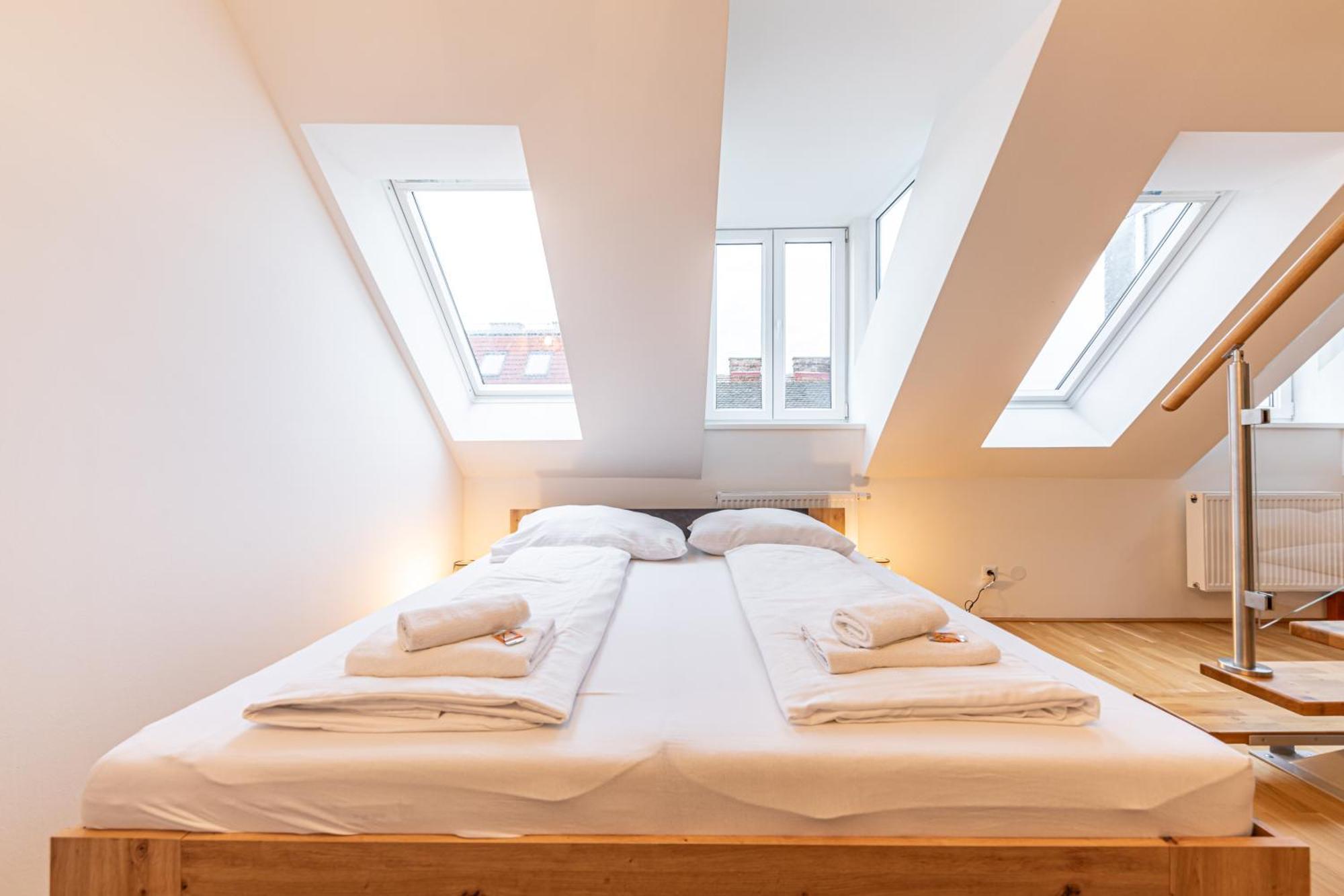Penthouse Suites By Jr City Apartments Vienna Room photo
